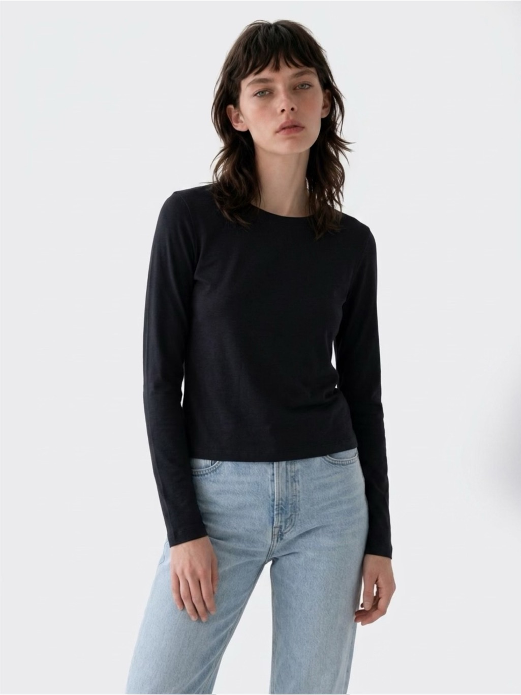 Vuori Black Long-Sleeve Crew Neck Top